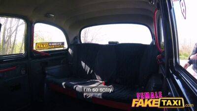Lovita Fate hits and fucks passenger in cab - sexu.com - Czech Republic
