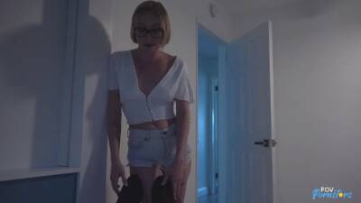 Hot Nerdy Blonde Athena May Gets Creampied By Brian Omally - sexu.com