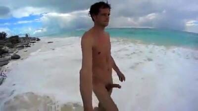 Str8 men jerk off in Cuba beach Playa - drtuber.com - Cuba