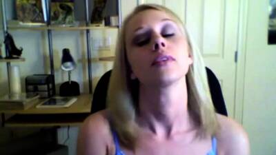 Sexy Blonde Girl Livestream Tease - icpvid.com