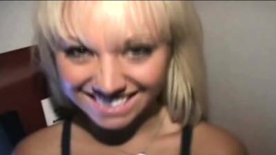 Smiling woman loves to swallow cum - drtuber.com