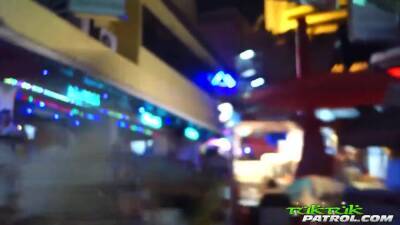 Tuktuk - Jean - hclips.com