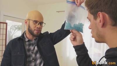 Bicurious Guy Sucking Cock - upornia.com