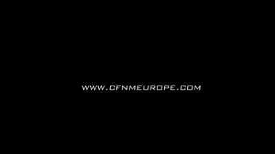 CFNM abusing a loser waiter - icpvid.com
