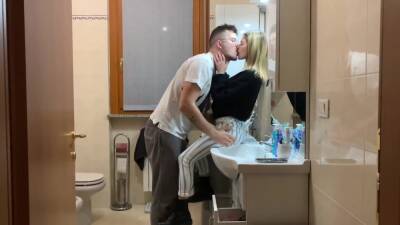 Fidanzata Di Mio Fratello Si Chiude In Bagno E Vuole Che La Scopo. Dialoghi Ita. Ankle Socks - upornia.com