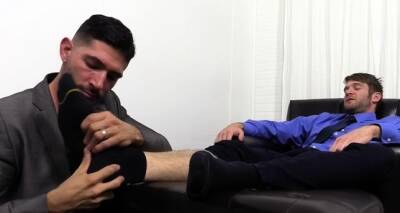 Exposed gays in deep foot fetish oral sex play on web camera - nvdvid.com