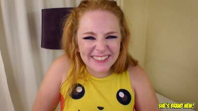 Thick blue eyed redhead with perky tits loves to suck cock - sexu.com