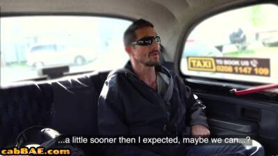 Smalltit european cabbie gets creampied by passenger - txxx.com
