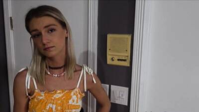 Blonde neighbor comes over for a quickie in lockdown - nvdvid.com
