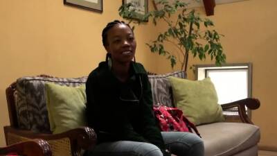 Ebony Mommy Wig Fell Off in Throat Casting - icpvid.com