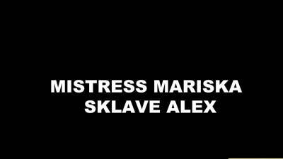 Kinky mistress fucks her slave's ass - nvdvid.com