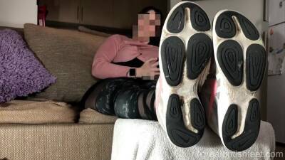 Sniffing Her Sweaty Feet Compilation - hclips.com