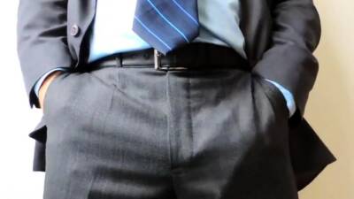 Me DaDDyBigBEAR Boss In Suit Cumshot - nvdvid.com