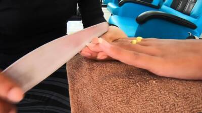 Manicure pedicure for Asian girlfriend - drtuber.com - Thailand