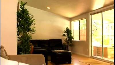 Venting wife gladly accepts big dick over listening - icpvid.com