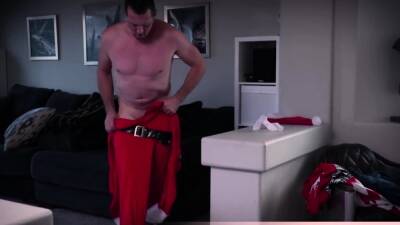 Uncle - Uncle gives a special xmas anal present - nvdvid.com