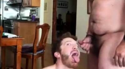 Same twink loves getting facials from three more buddies - drtuber.com