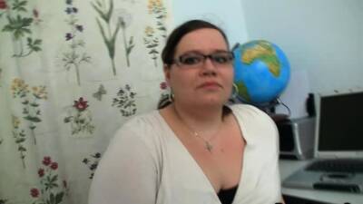 Big belly teacher seduces student into sex - drtuber.com - Czech Republic