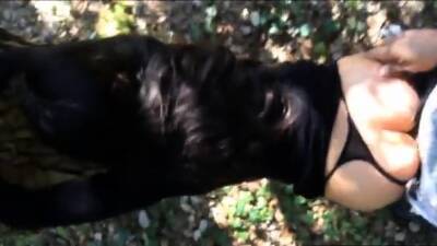 Beurette salope dans les bois, la video longue - drtuber.com - France