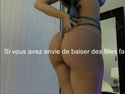 Bonne femme aux seins sautant et huilee nue sur webcam - drtuber.com - France