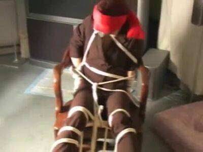 Chairtied Escape - upornia.com