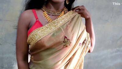 Desi Bhabhi Wearing A Saree And Fucking In Devar - hclips.com