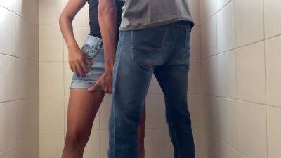 Tengo Sexo Con Mi Ex Novio En Un Bano Publico - hclips.com