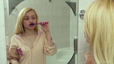 Sexy Blonde Olya Washes Her Long Hair In The Shower! - hclips.com