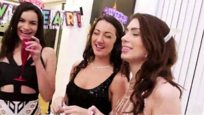 Anal cum orgy New Years Eve Party - drtuber.com