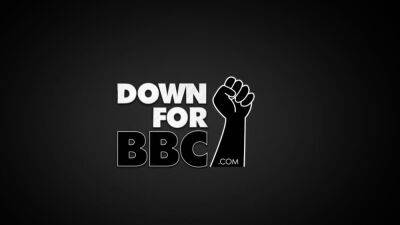 DOWN FOR BBC - Kaydence Skye Lends A Hand To BBC - drtuber.com