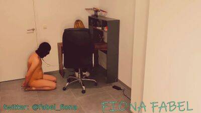 Mistress Fiona Enjoys Pussy Worship While Working Free Exclusive Full Video - hclips.com