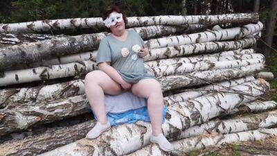 Bbw Gets A Dick In The Woods - Doggystyle Fucking Blowjob And Mouth Full Of Cum - hclips.com