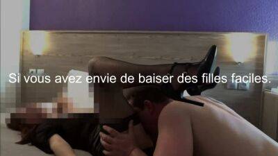 Une femme salope rencontre un inconnu dans une chambre - drtuber.com - France