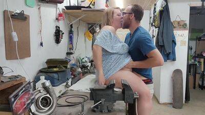 Bbw Wife Gets A Dripping Creampie Bent Over Workbench - hclips.com