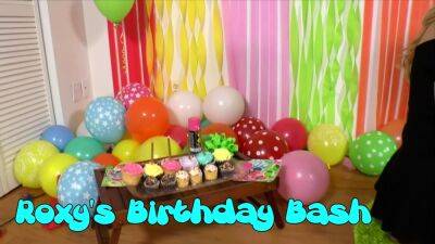 Roxy Raye - Roxys Birthday Bash - drtuber.com