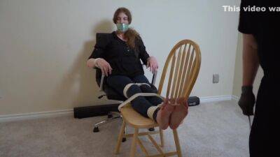 Chair Tied - upornia.com