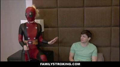 Teen Stepsister Fucked While In Deadpool Costume For Comic Con - sexu.com