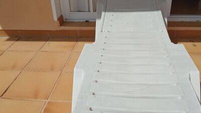 I Need To Pee Desperately While Sunbathing - hclips.com