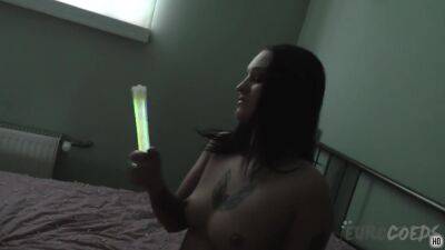 Lola Ash Fetish Glowstick Pussy Object Inse - upornia.com