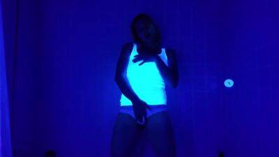 Blacklight Bath Cum - hclips.com