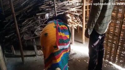 Indian Village Bhabhi Xxx Videos With Farmer - hclips.com - India