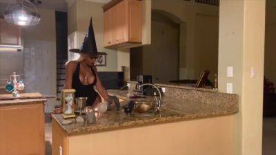 Ivy Plays Witch Doctor On The Burglar And Ended Up Fucking - upornia.com