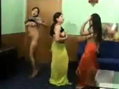 3 girls dancing and getting naked - drtuber.com - India