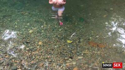 I Fuck A Hot Latina In A Lagoon In The Middle Of The Jungle - hclips.com