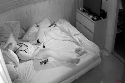 Kittienoone Fucks Her Pussy Till She Orgasums - hclips.com
