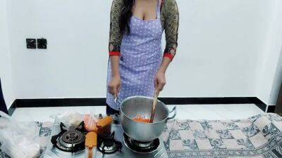 Pakistani Village Wife Fucked In Kitchen While She Is Cooking With Clear Hindi Audio - hclips.com - Pakistan