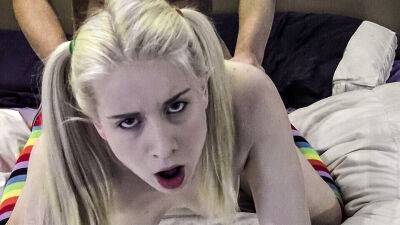 Fucking her while my parents are downstairs - hclips.com
