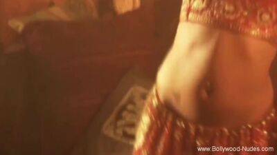 Watching A Sexy Exotic Belly Dancer And Enjoying It - hclips.com