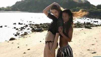 Big natural tits lesbian babes beach fun - drtuber.com - Russia