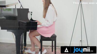 Stacy Cruz In Spreads Her Legs Wide For Her Piano Teachers Big Pole - upornia.com